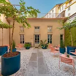 Rego - Boutique & Serenity With Some Off-site In The Heart Of Center Apartamento
