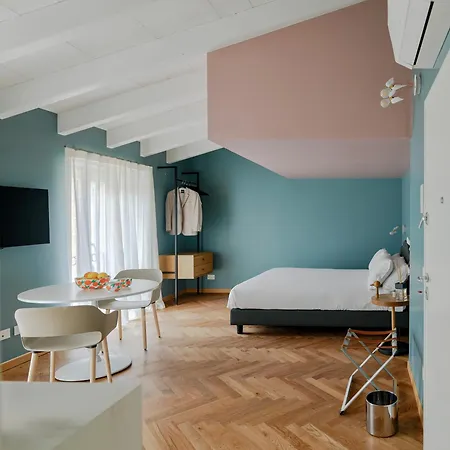 Rego Borfuro - Boutique & With Some Off-site In The Heart Of Center דירה