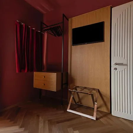 Rego - Boutique & Serenity With Some Off-site In The Heart Of Center Apartment *