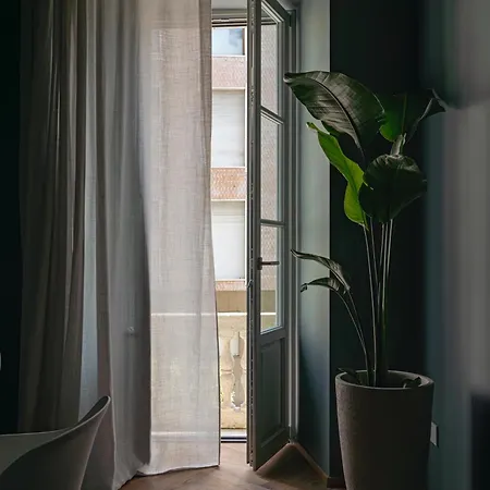 דירה Rego Borfuro - Boutique & With Some Off-site In The Heart Of Center 4*