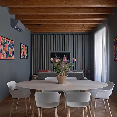 Rego Borfuro - Boutique & With Some Off-site In The Heart Of Center 4* ברגמו