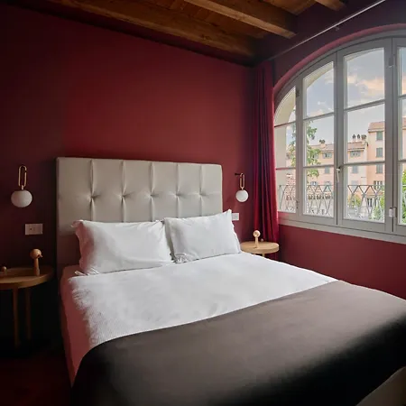 דירה Rego Borfuro - Boutique & With Some Off-site In The Heart Of Center 4*
