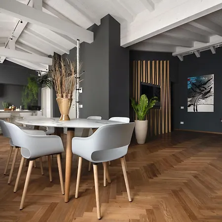 דירה Rego Borfuro - Boutique & With Some Off-site In The Heart Of Center 4*
