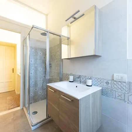 Rego - Boutique & Serenity With Some Off-site In The Heart Of Center Apartment *