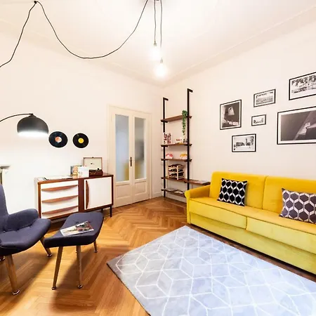 Rego Borfuro - Boutique & With Some Off-site In The Heart Of Center ברגמו