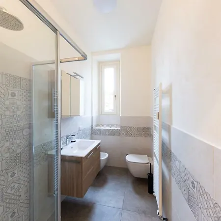 Rego Borfuro - Boutique & With Some Off-site In The Heart Of Center דירה 4*