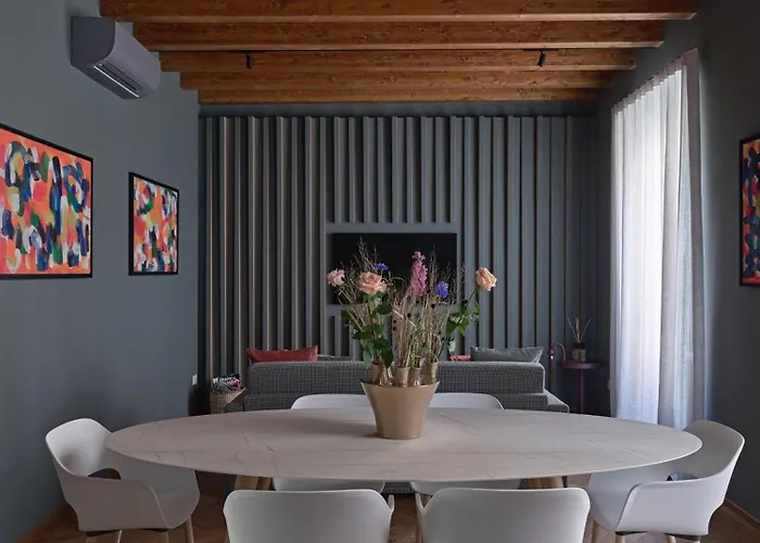 Rego - Boutique & Serenity With Some Off-site In The Heart Of Center 4* ברגמו