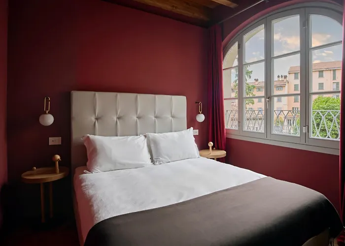 Apartment Rego - Boutique & Serenity With Some Off-site In The Heart Of Center 4*