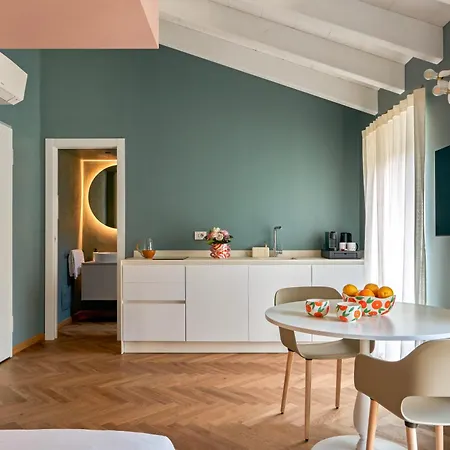 Апартаменты Rego - Boutique & Serenity With Some Off-site In The Heart Of Center