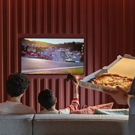 Rego - Boutique & Serenity With Some Off-site In The Heart Of Center