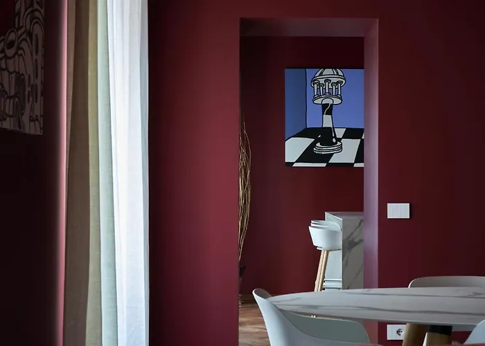 Rego - Boutique & Serenity With Some Off-site In The Heart Of Center 4*